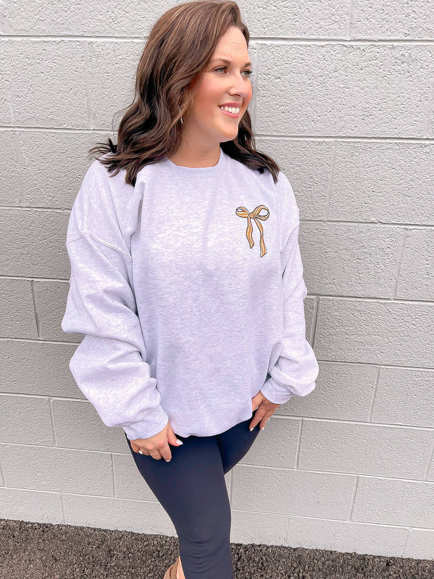 Wicker Road Boutique - Tennessee Bow Sweatshirt