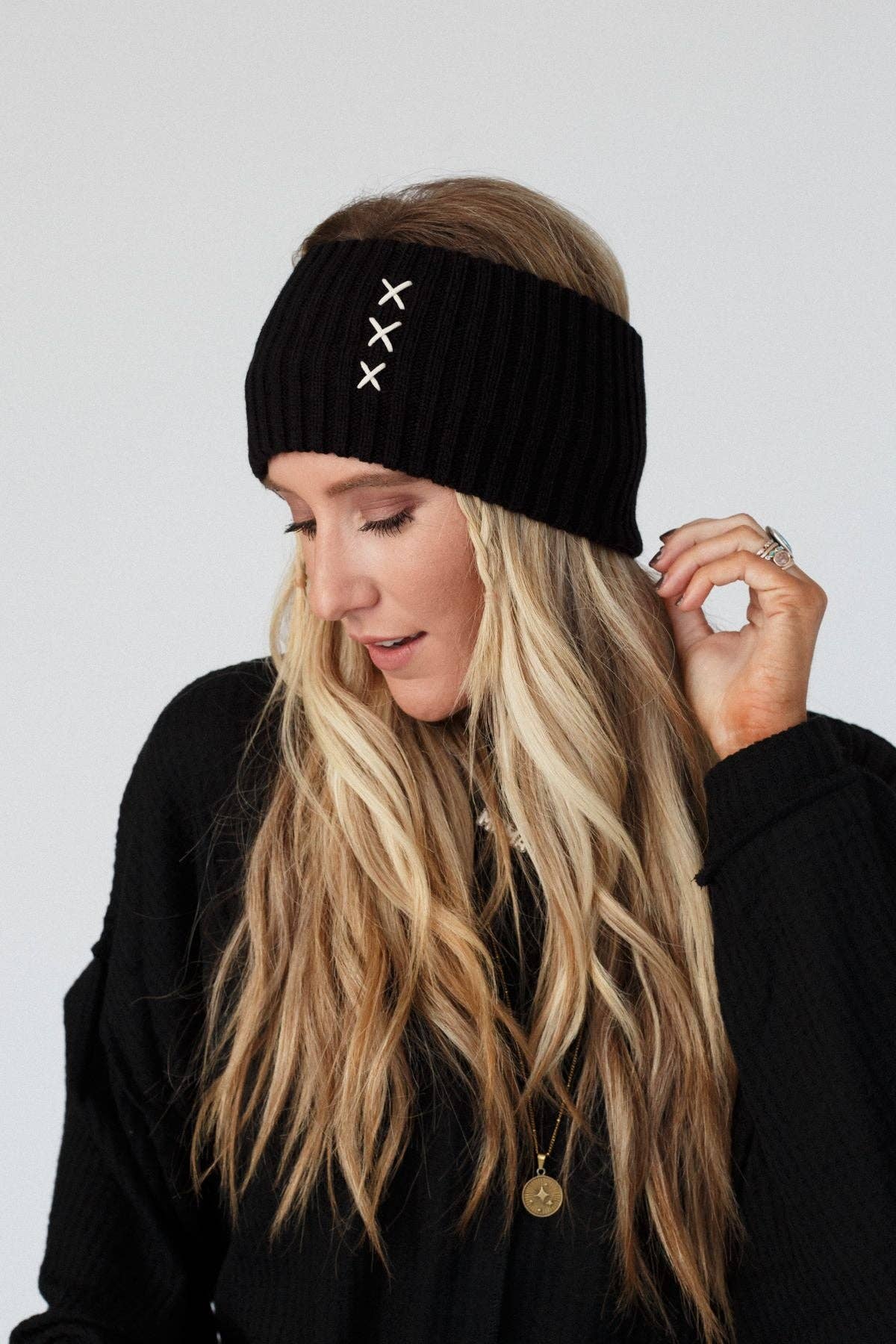 Three Bird Nest - Sadia Embroidered Head Wrap - Black