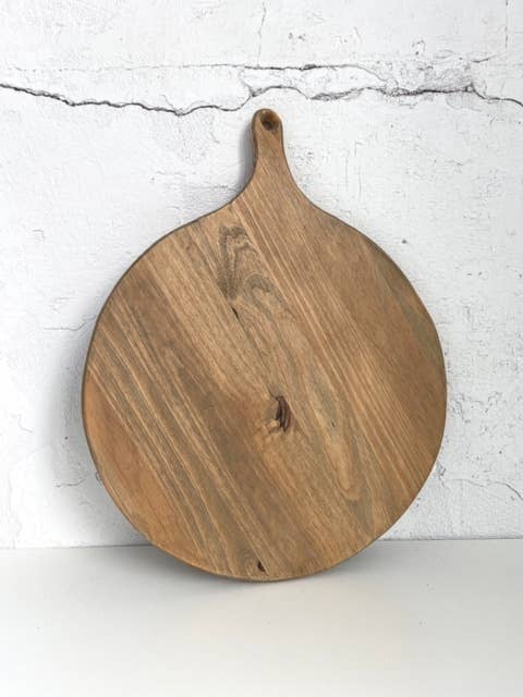 Heartland Designs - Round cutting board w/handle