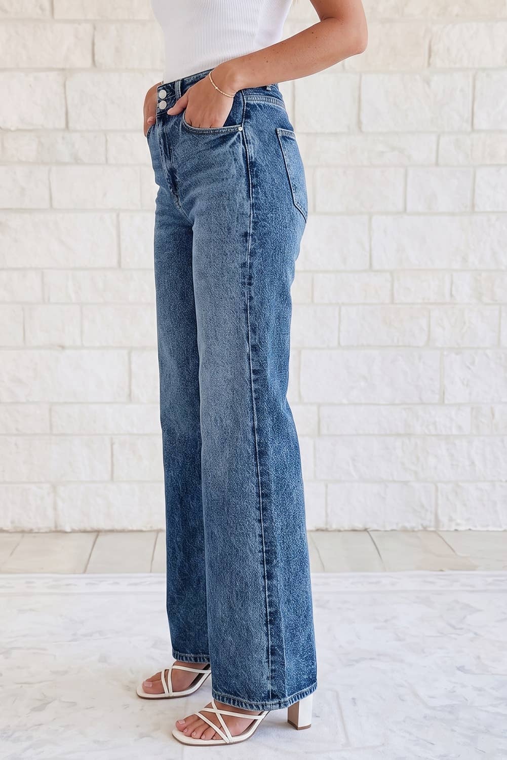 1 the Woman - Acid Wash Pocket Detail Flare Jeans