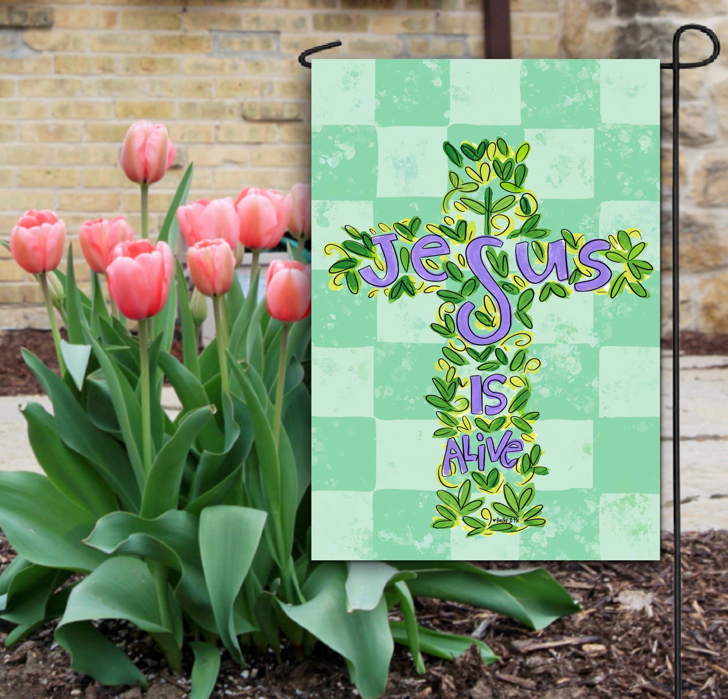 Baxter & Me - Jesus is Alive Cross Garden Flag