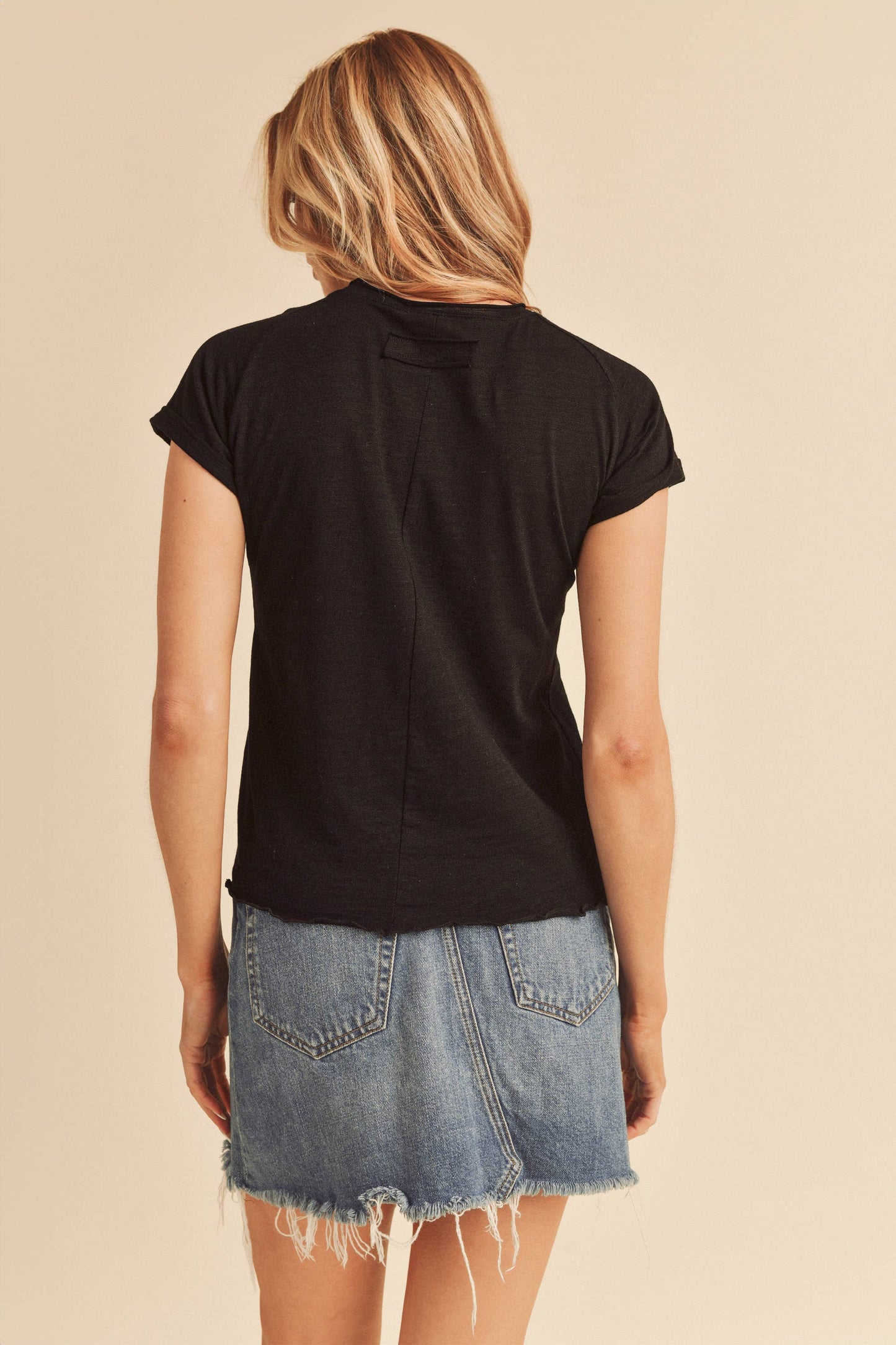 AEMI + CO - 8219BK Gwen Tee