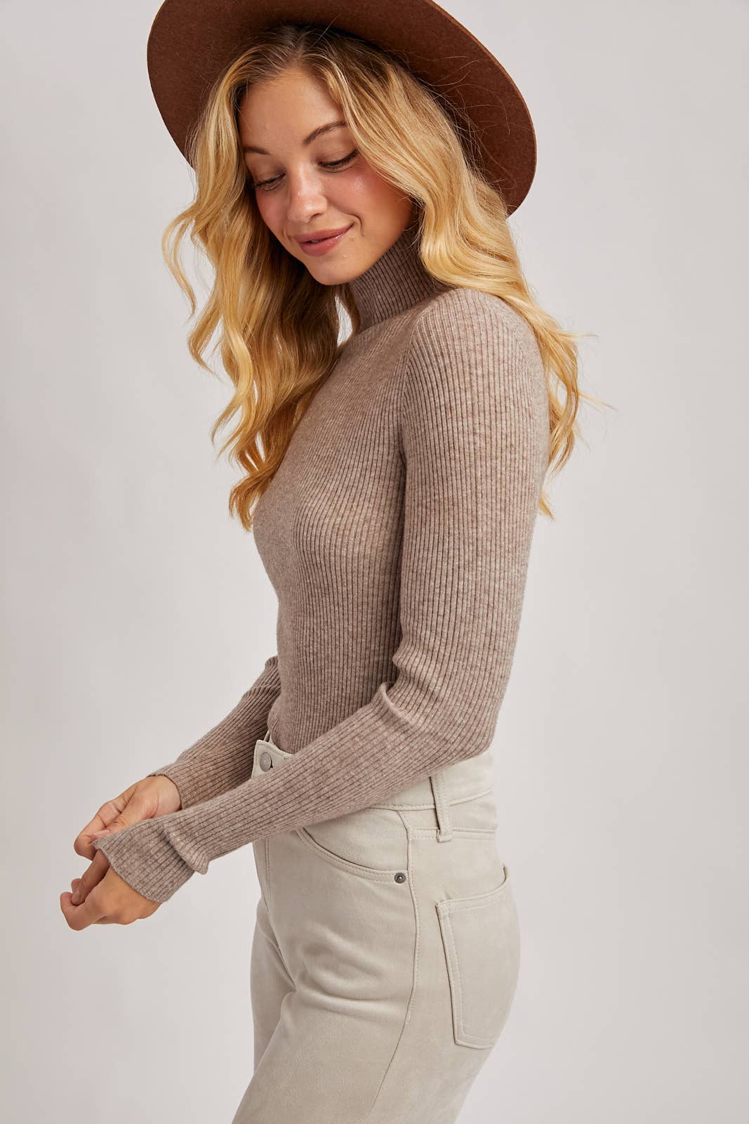 Bluivy - WHOLEGARMENT MOCK NECK RIBBED KNIT TOP