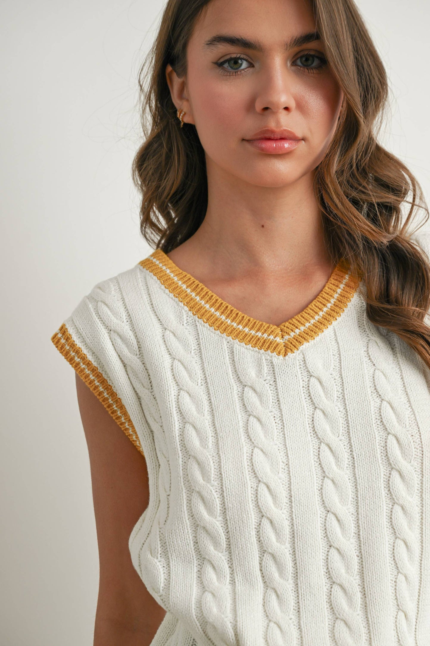 BUTTERMELON - Knitted Sweater Vest - BMW7708