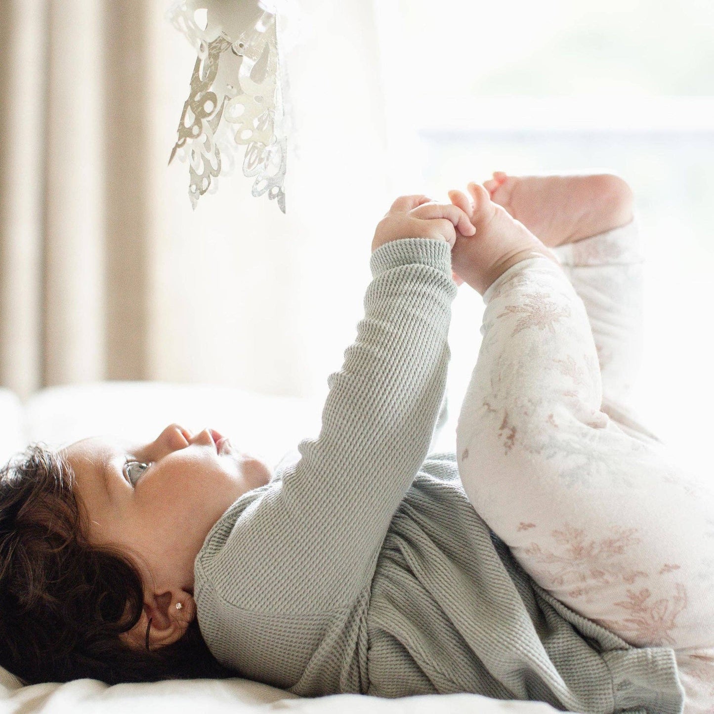 Burt's Bees Baby - Snowflake Flurries Organic Tunic & Pants Set