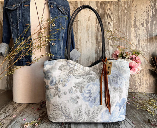 Atenti - Jenny Lolita: USA Made, Handbag with Matching Pouch
