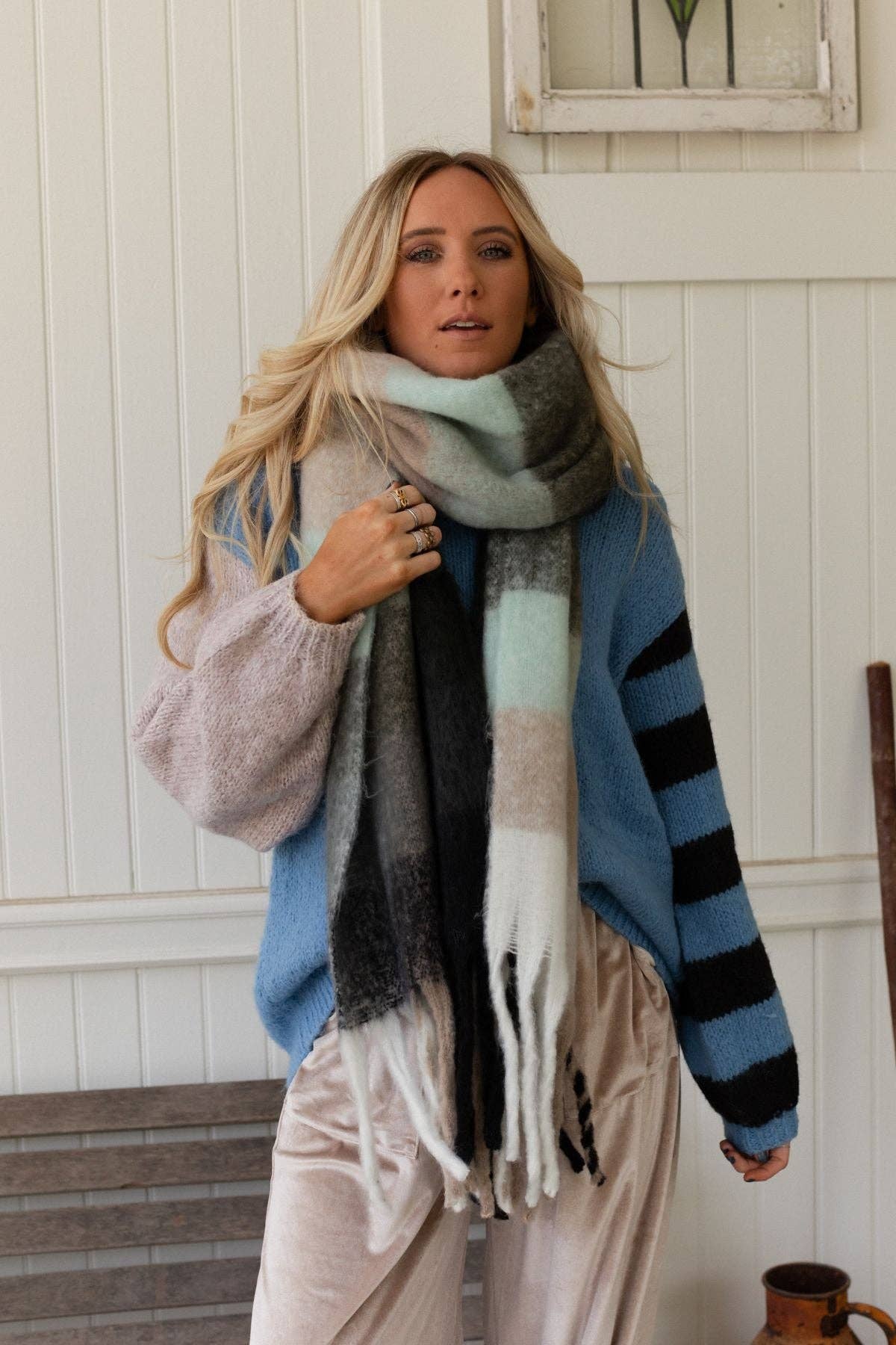 Three Bird Nest - Everest Cozy Plaid Scarf - Blue