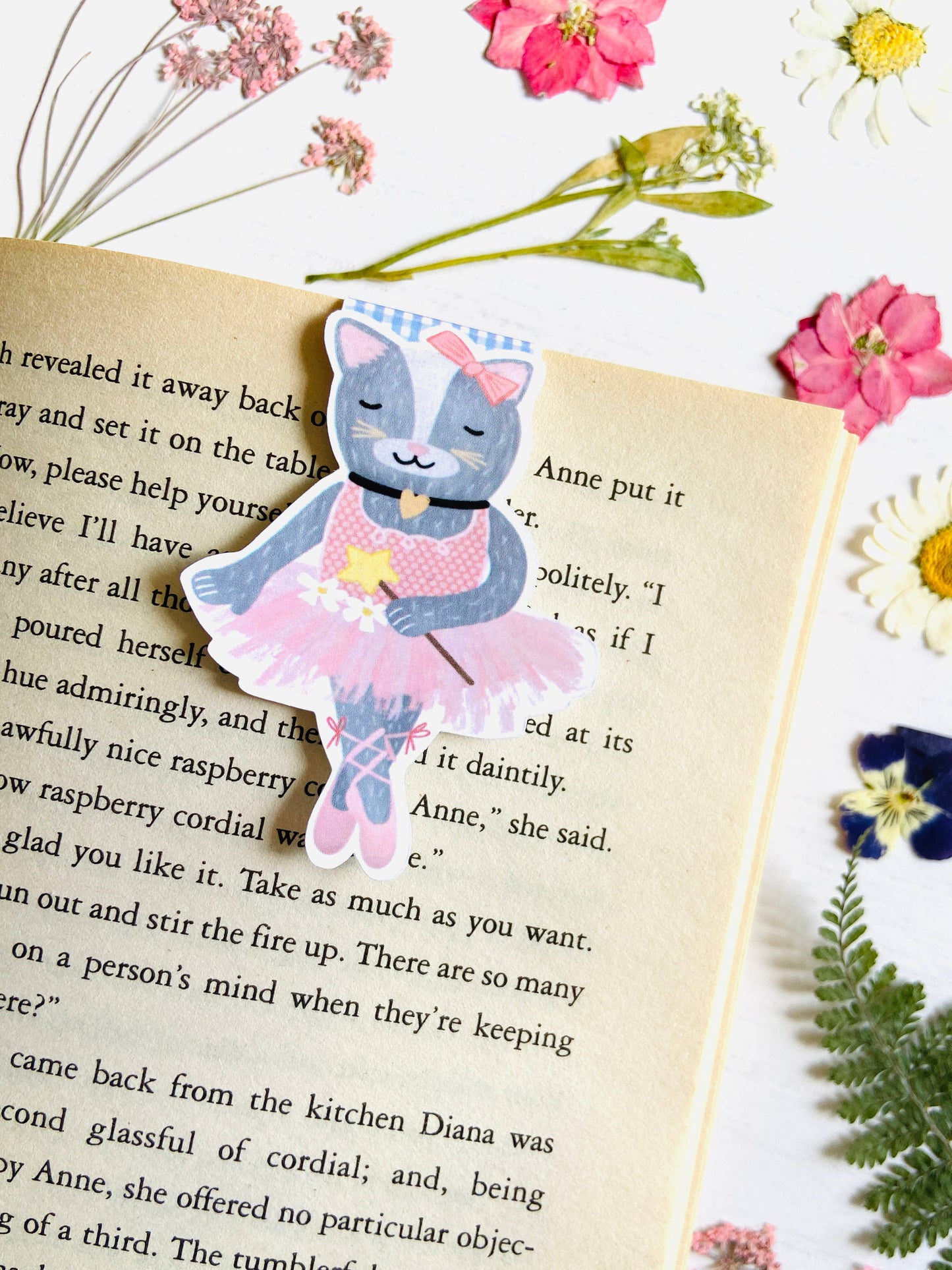 Makerie Day - Ballerina Kitty Magnetic Bookmark