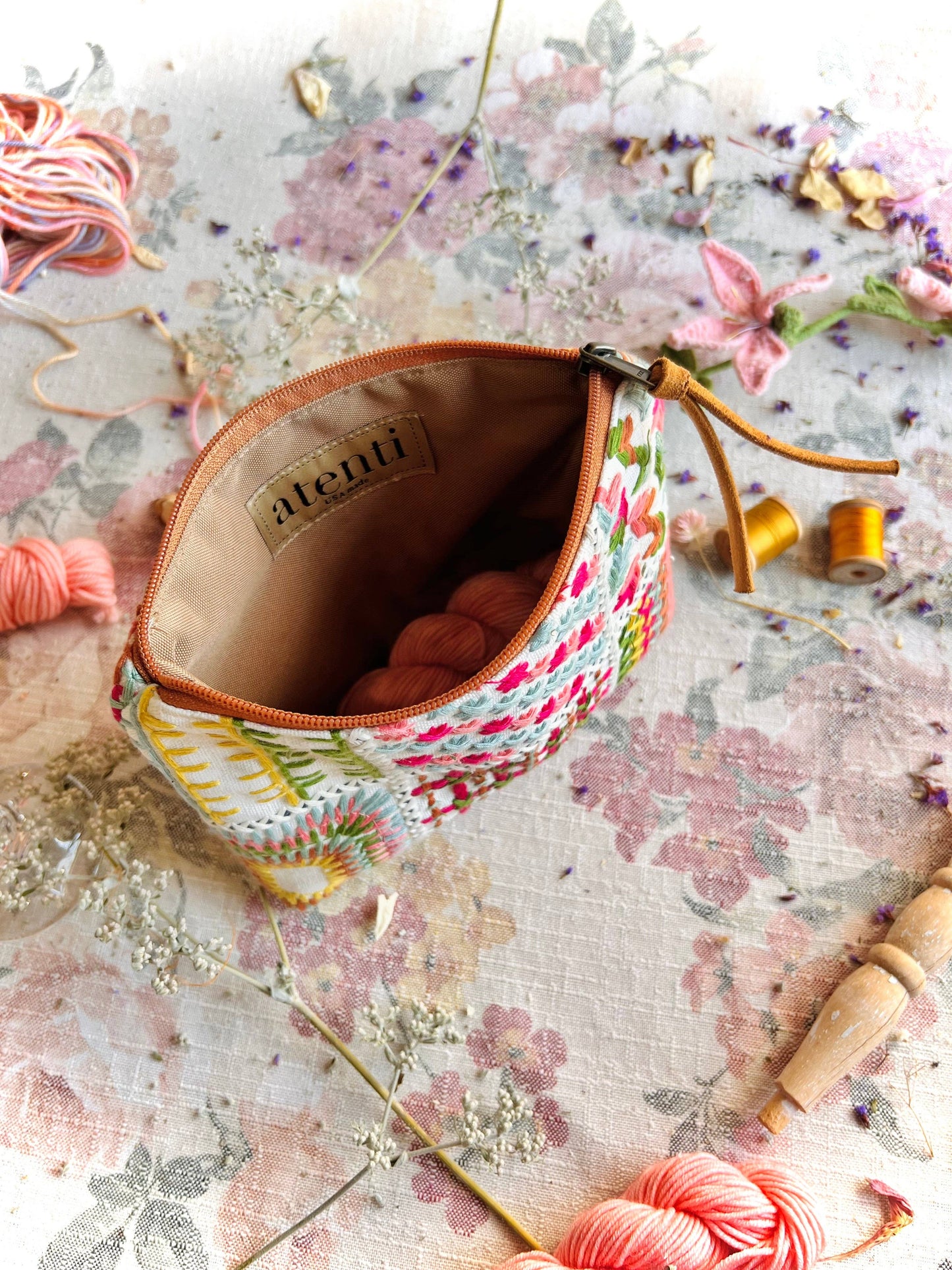 Atenti - Wildflower Accessories Pouch, A Perfect Gift