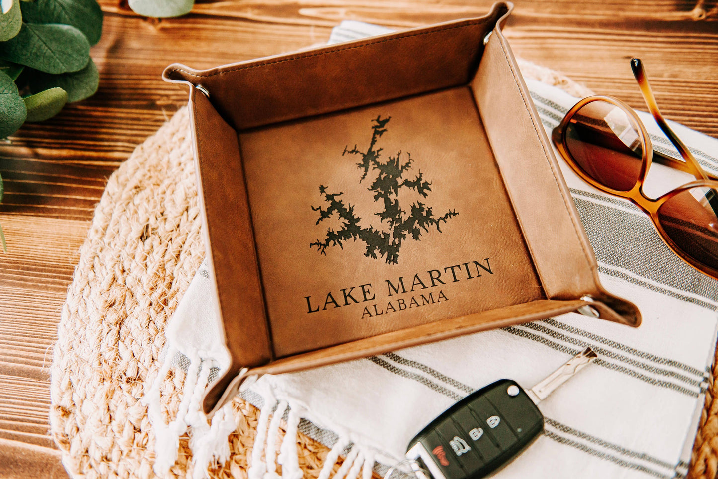 The Lillie Pad - Norris Lake Map Engraved Leatherette Valet Tray