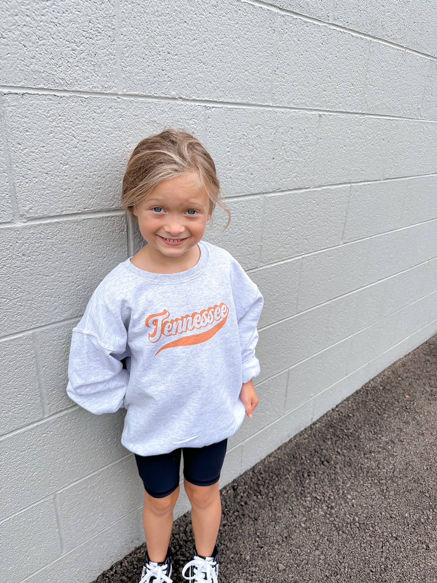 Wicker Road Boutique - Retro Tennessee Crewneck