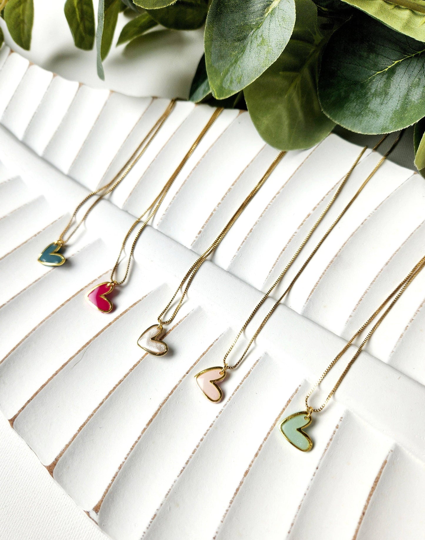 Twig & Rue boutique - Gold heart necklace