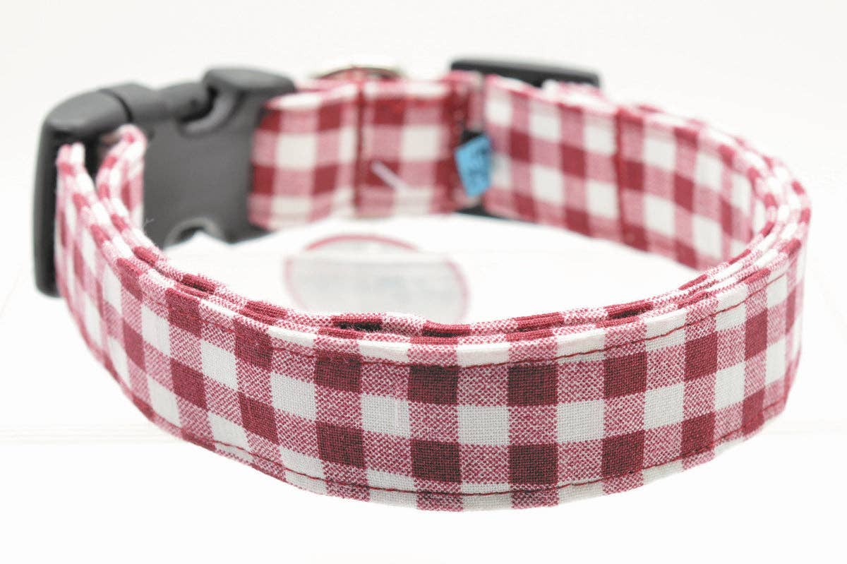 Dog Collar World - Maroon Gingham Collar