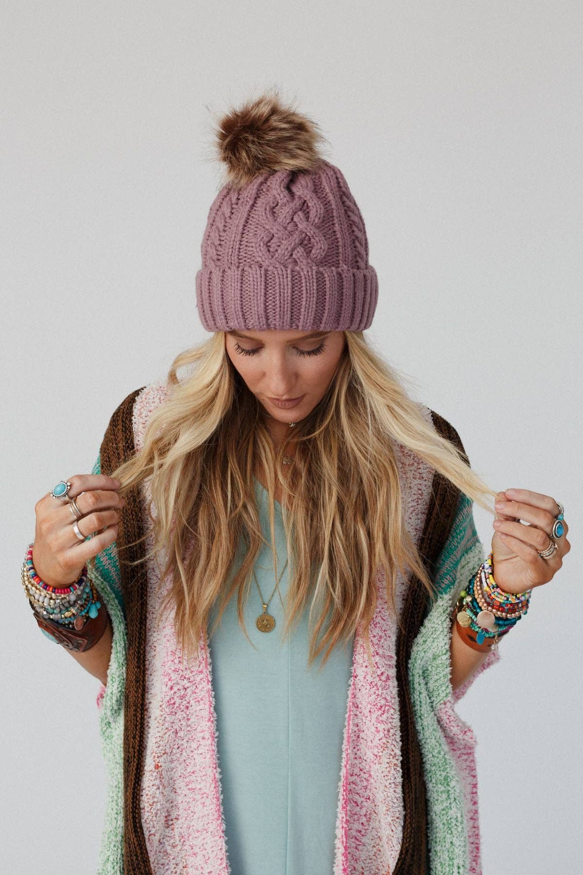 Three Bird Nest - Cable Knit Faux Fur Pom Beanie - Mauve