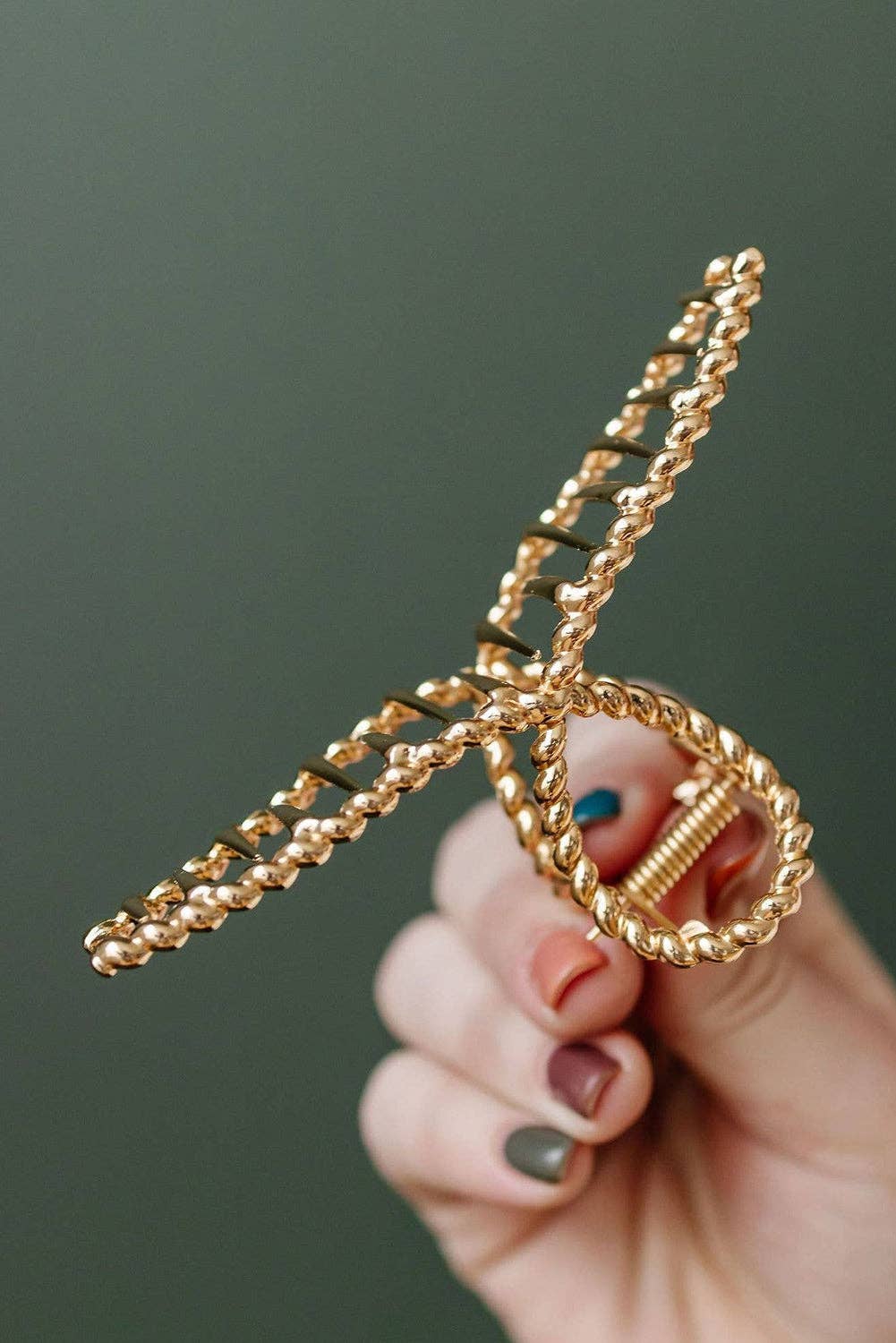 Lovesoft - Gold Twist Large Alloy Hair Clip