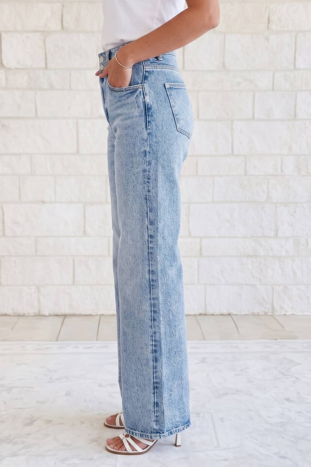 1 the Woman - Acid Wash Pocket Detail Flare Jeans