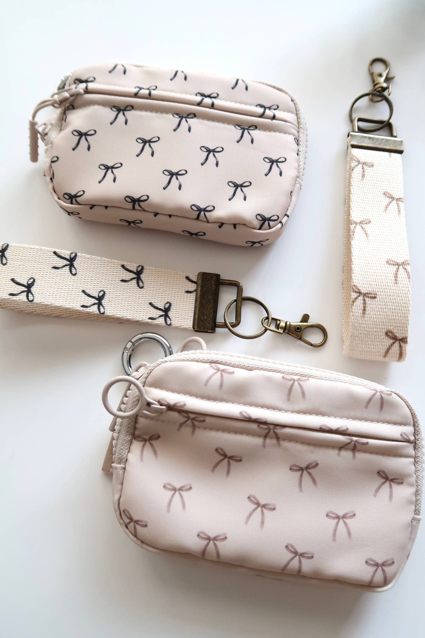 Frederick Family Co. - Bow Keychain Wallet with Wrist Lanyard, Compact Card Holder