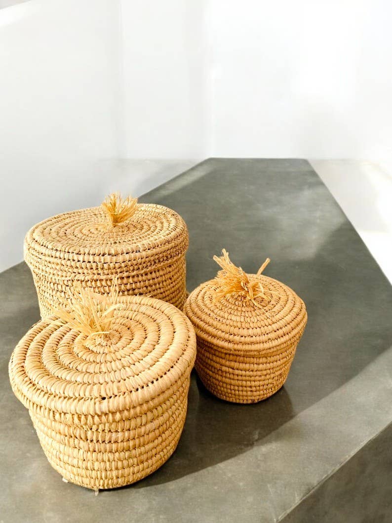 Gran Wholesale - Set of Handwoven Moroccan Raffia Baskets with Lids