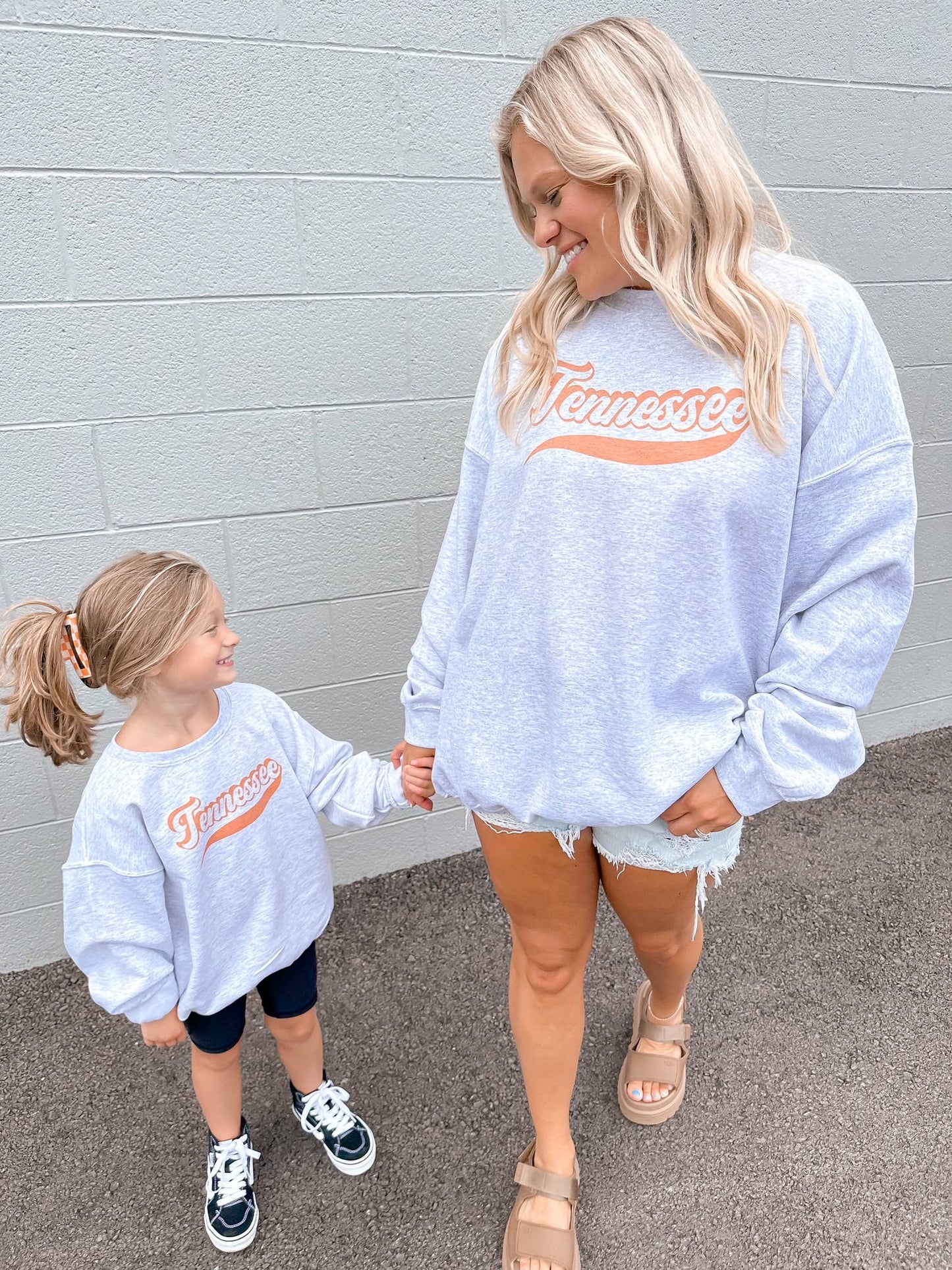 Wicker Road Boutique - Retro Tennessee Crewneck