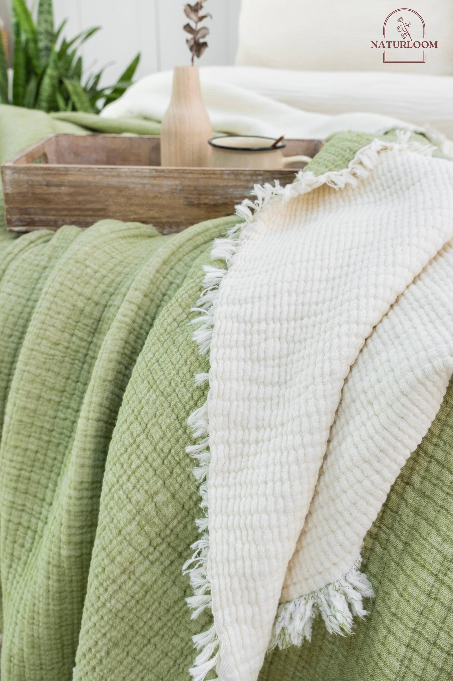 Naturloom - 6 Layer Organic GOTS Certified Muslin Quilt - Natural Comfort, Breathable & Cozy Year Round