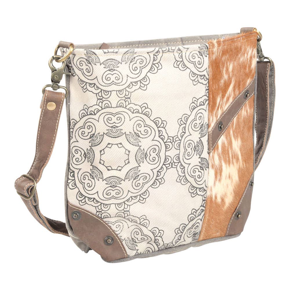 Clea Ray Canvas Bags & Clothing - Circle Design Shoulder Bag With Fur