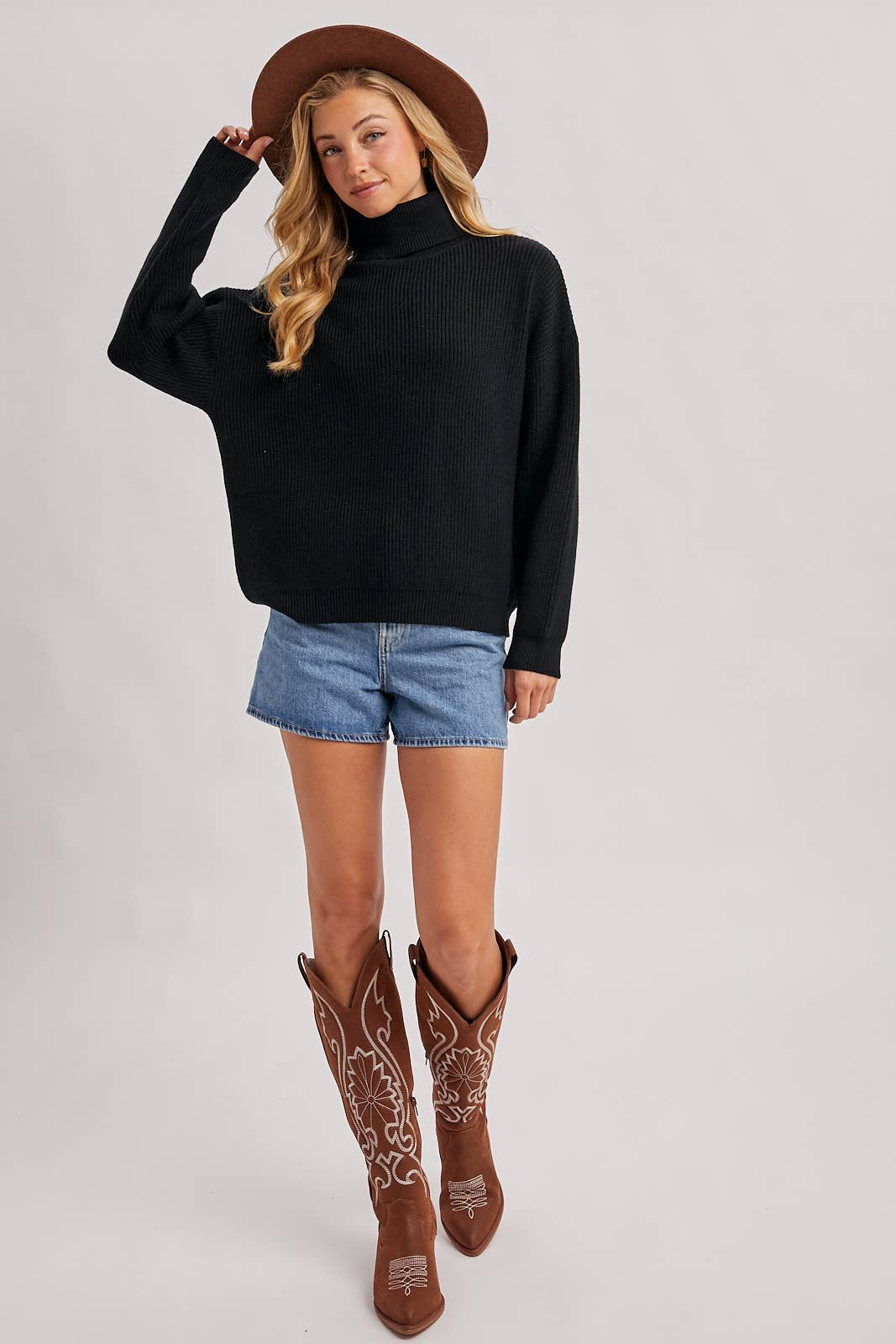 Bluivy - TURTLENECK RIBBED KNIT SWEATER