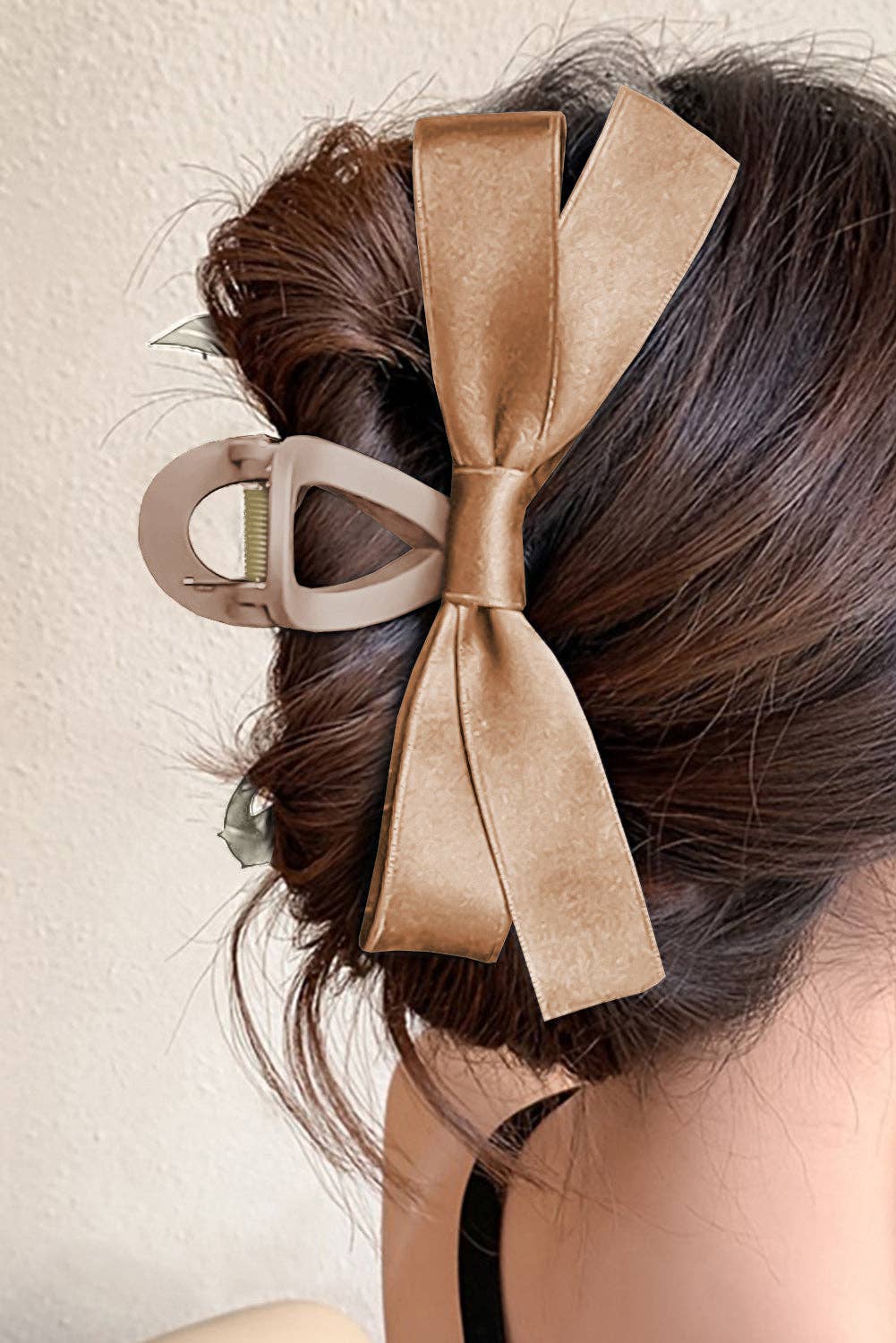 Lovesoft - Solid Color Bow Decor Large Hair Claw Clip