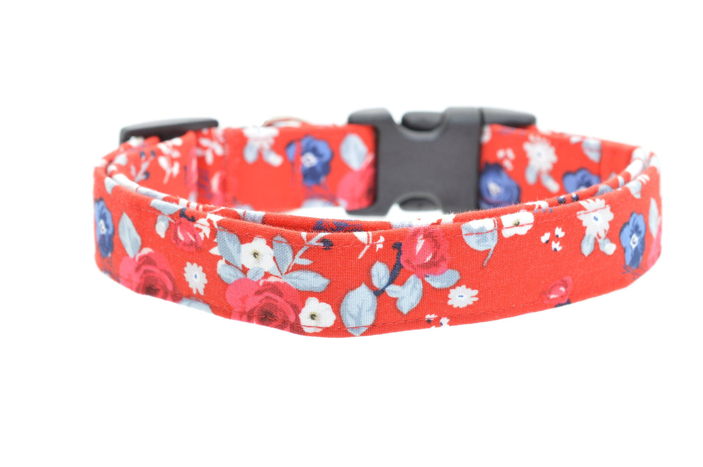 Dog Collar World - Red Roses Collar