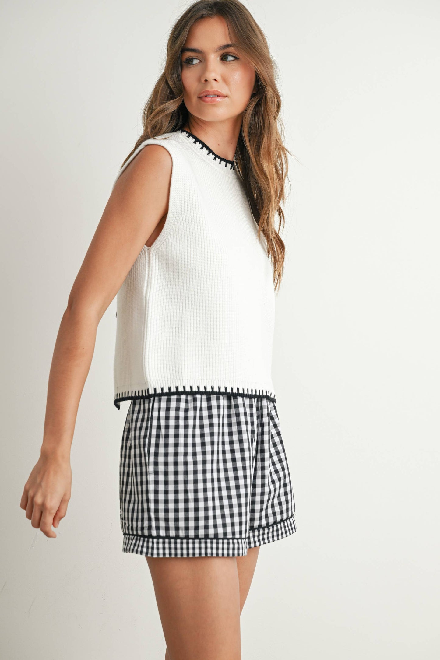 BUTTERMELON - Soft Ribbed Sweater Vest - BMW7623