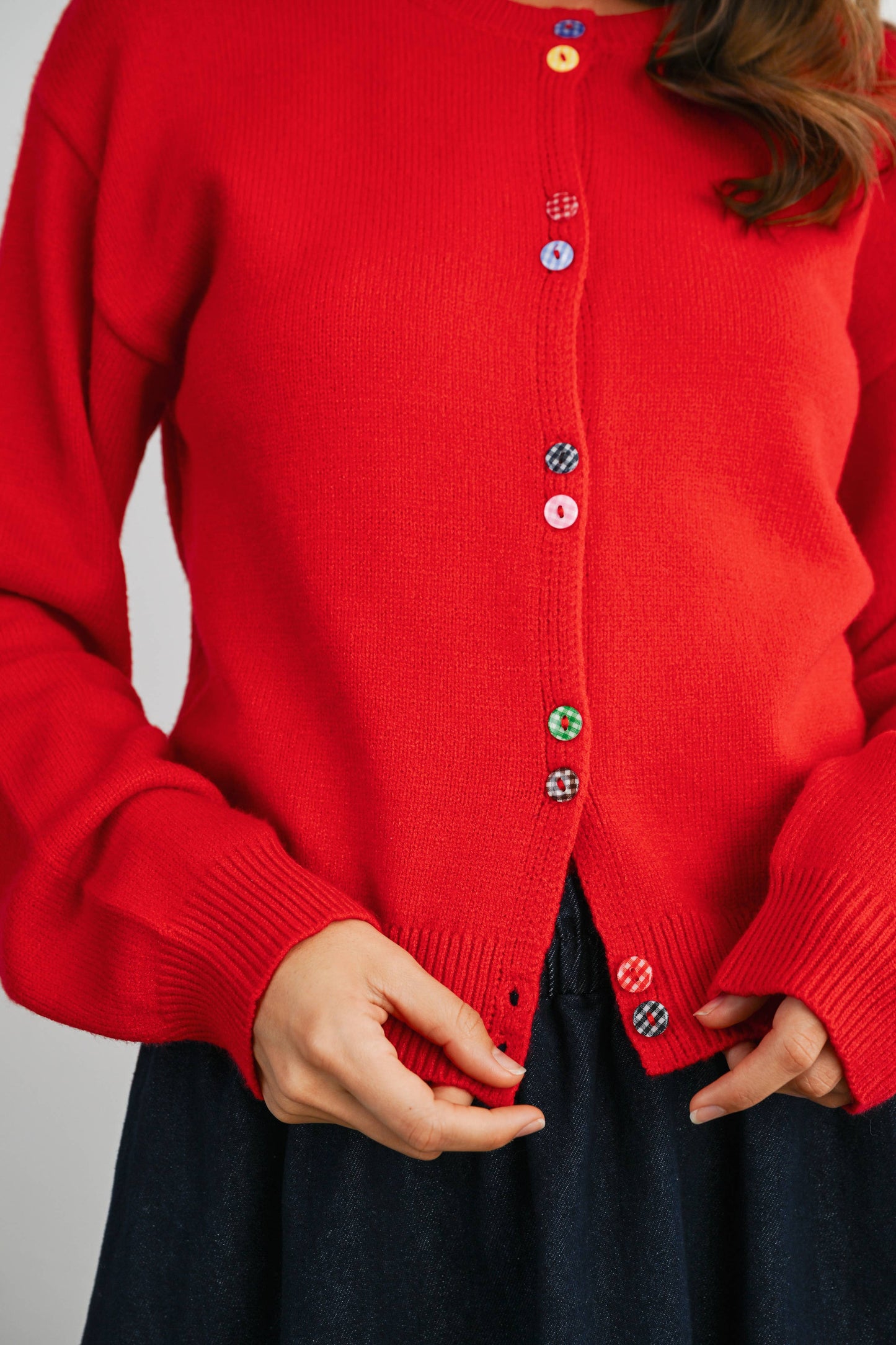 BUTTERMELON - Long Sleeve Buttoned Cropped Cardigan Sweater - BMC7906